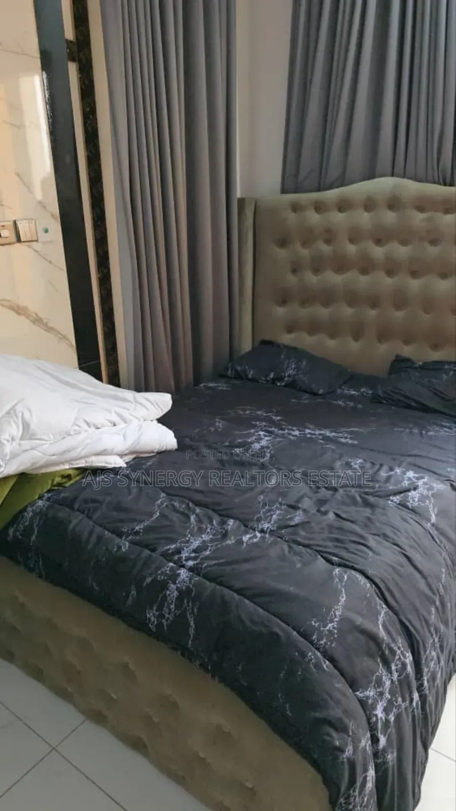 Furnished 5bdrm Duplex in Chevron for rent