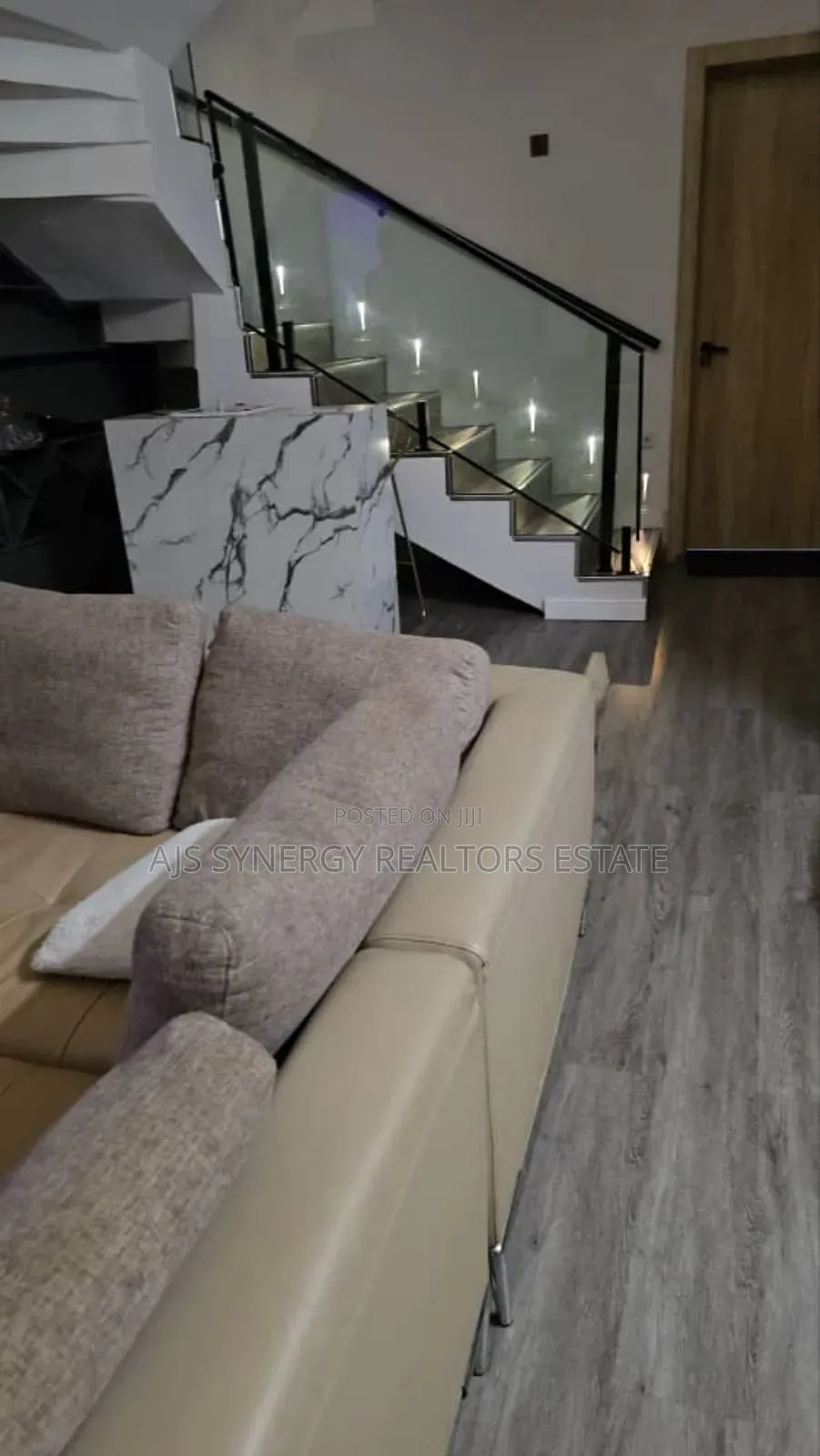 Furnished 5bdrm Duplex in Chevron for rent