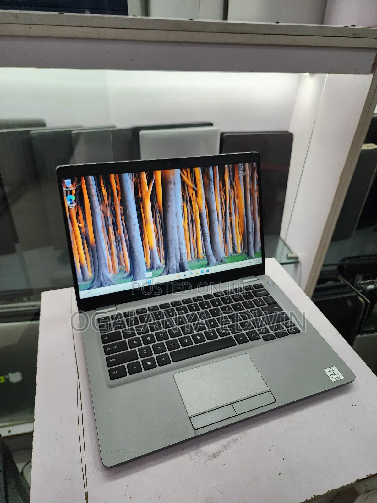 Laptop Dell Latitude 5310 8GB Intel Core i7 SSD 256GB