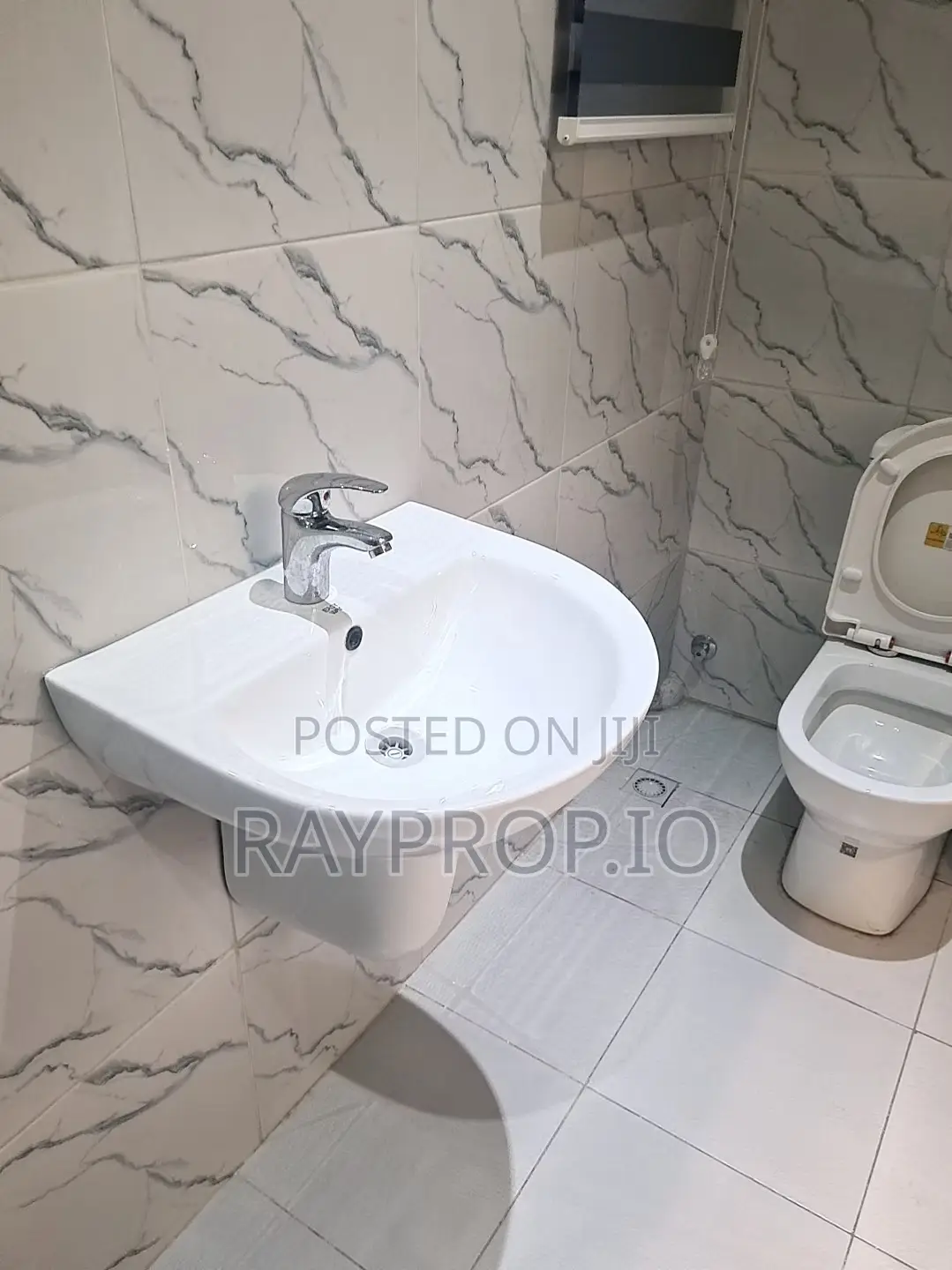 020287sn - 3 Bedroom Shortlet in Lekki