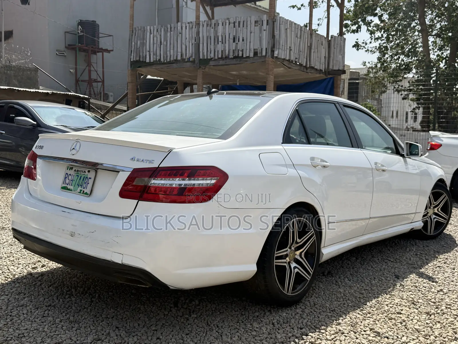 Mercedes-Benz E350 Base 4Matic Sedan AWD (3.5L 6cyl 7A) 2010 White