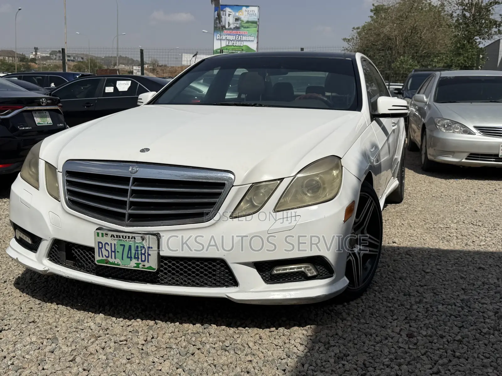 Mercedes-Benz E350 Base 4Matic Sedan AWD (3.5L 6cyl 7A) 2010 White