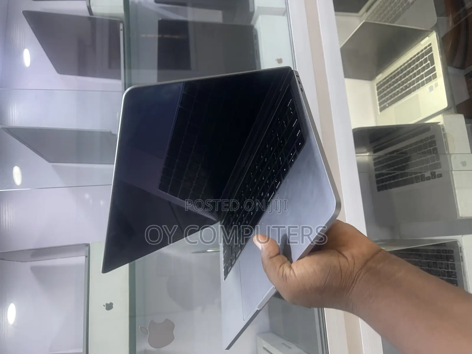 Laptop Apple MacBook Pro 2018 16GB Intel Core i5 SSD 512GB