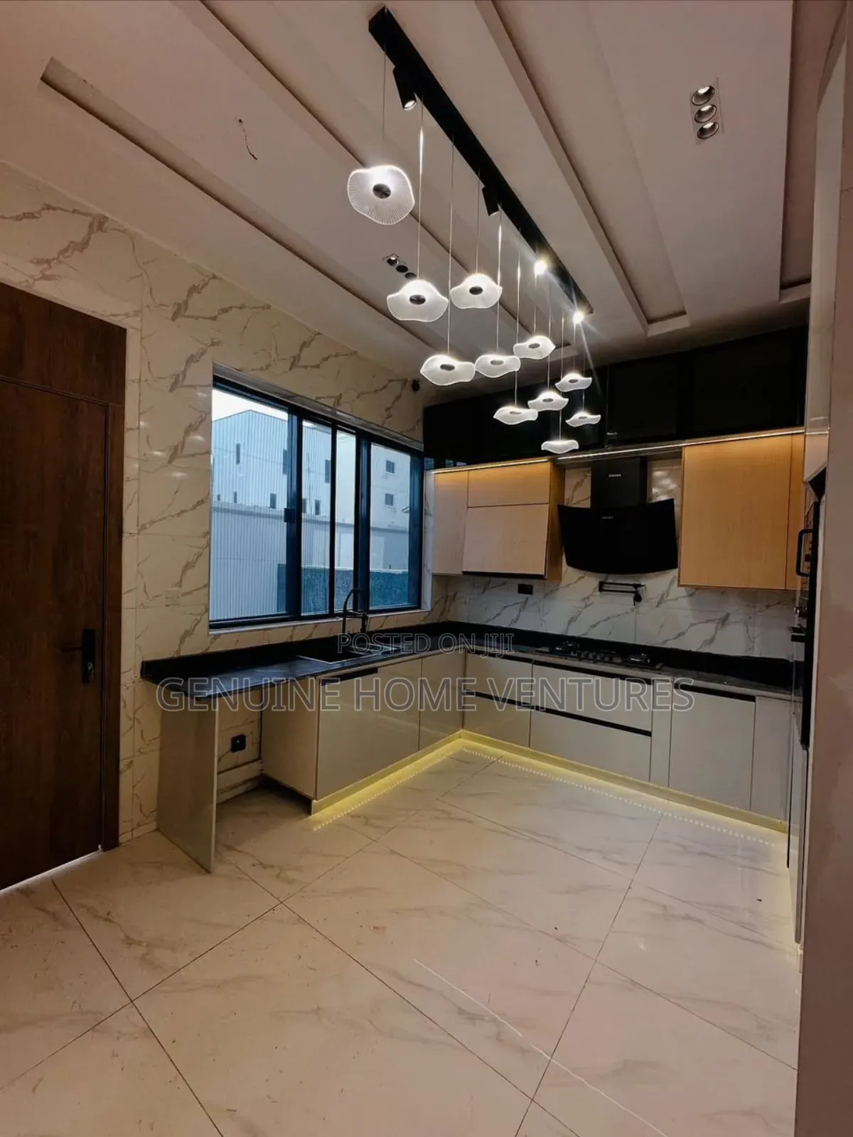 4bdrm Duplex in Lekki Phase One for sale