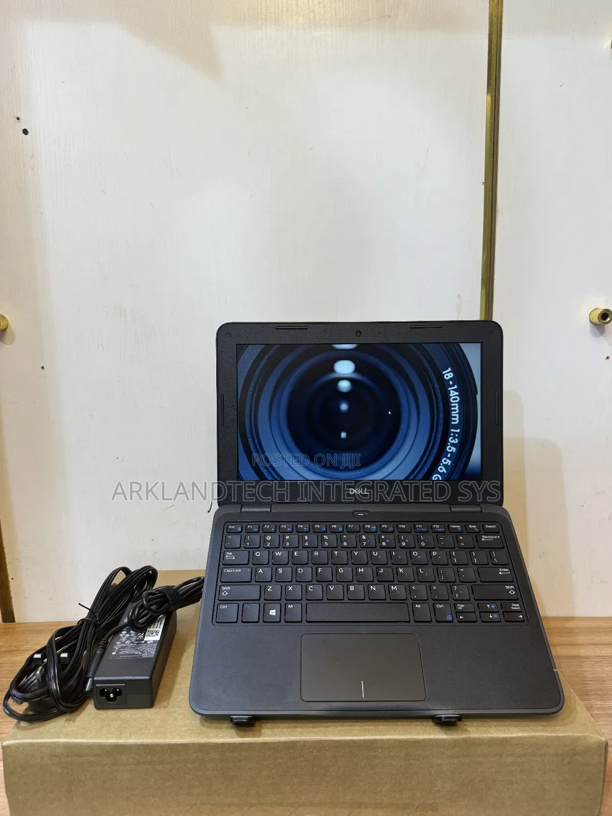 New Laptop Dell Latitude 12 5285 4GB Intel Celeron SSD 60GB