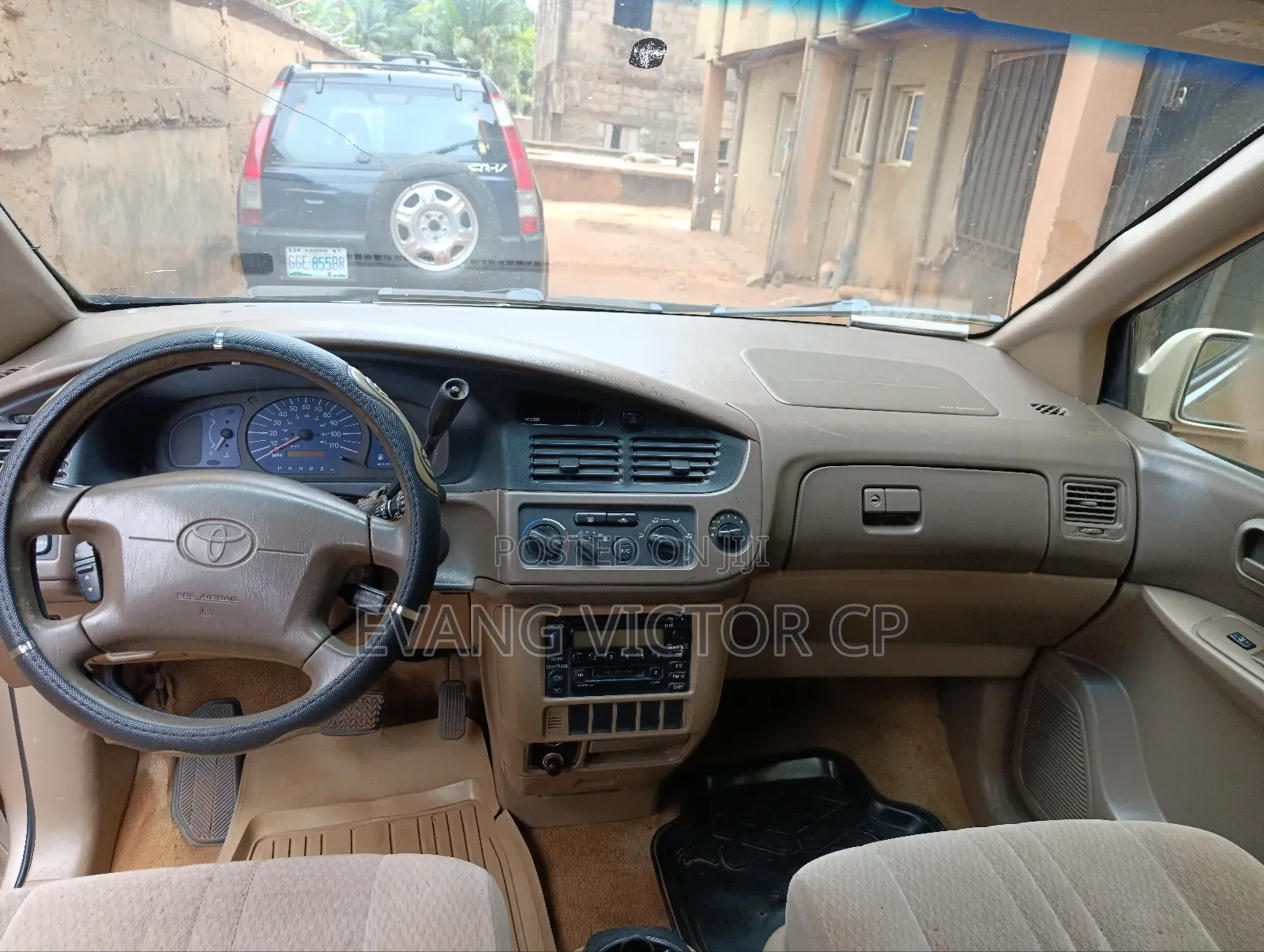 Toyota Sienna LE 2003 Gold