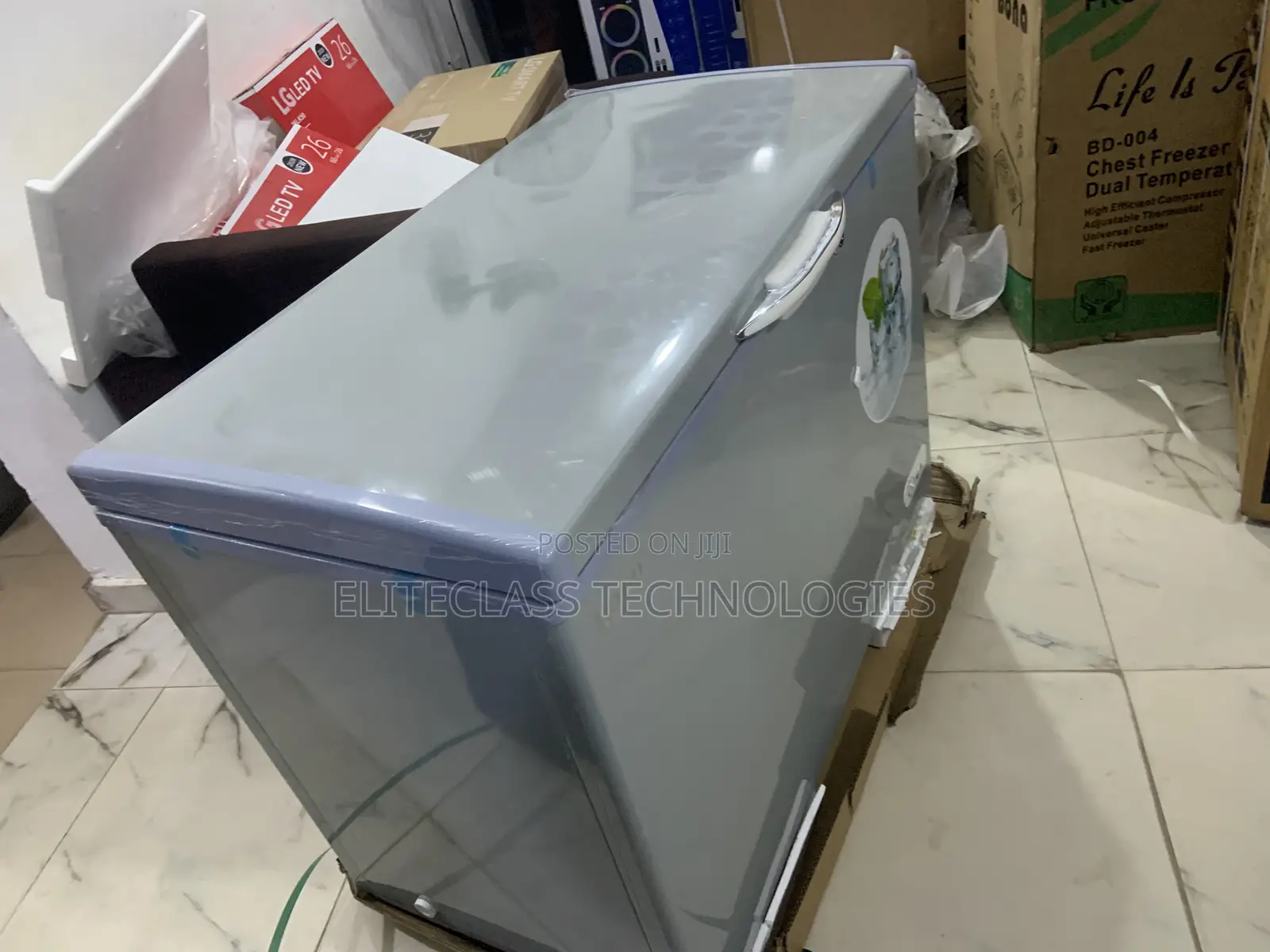 Bona 318 Litres Chest Freezer