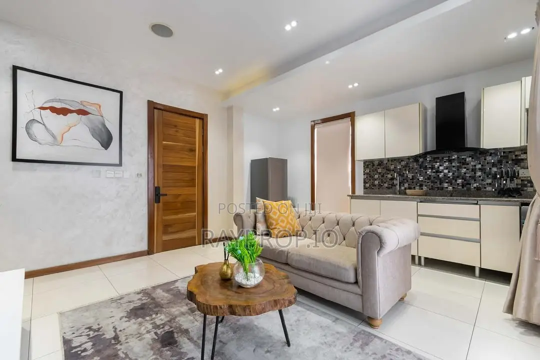 043508oq - 1 Bedroom Shortlet in Lekki Phase 1