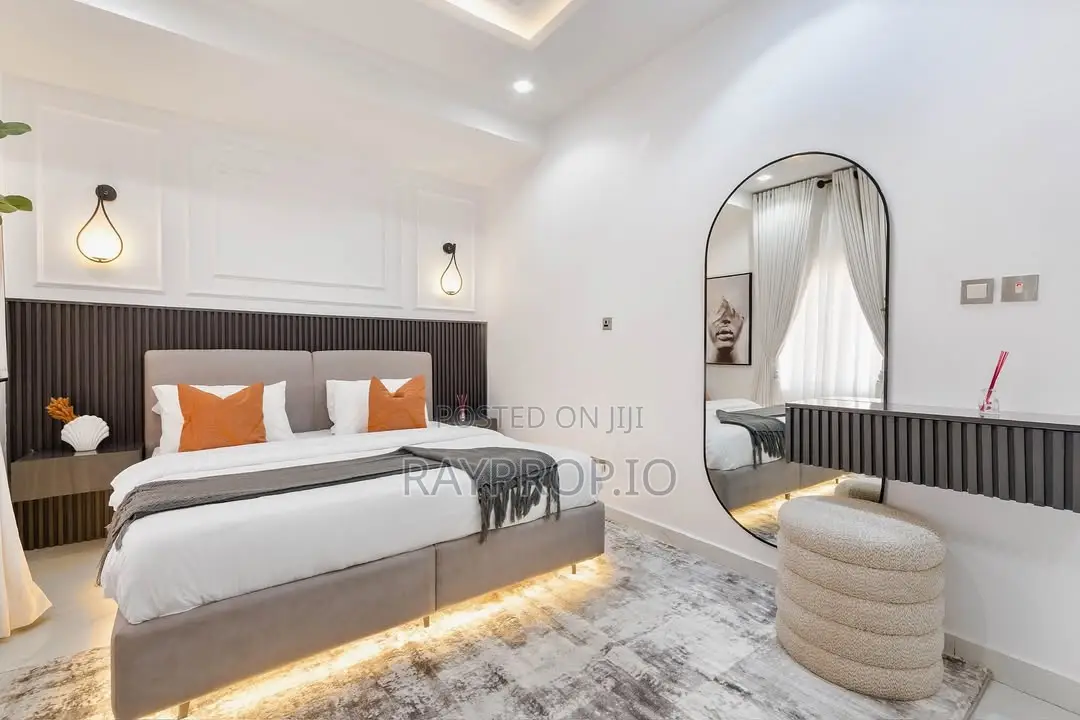 049771lz - 2 Bedroom Shortlet in Lekki Phase 1