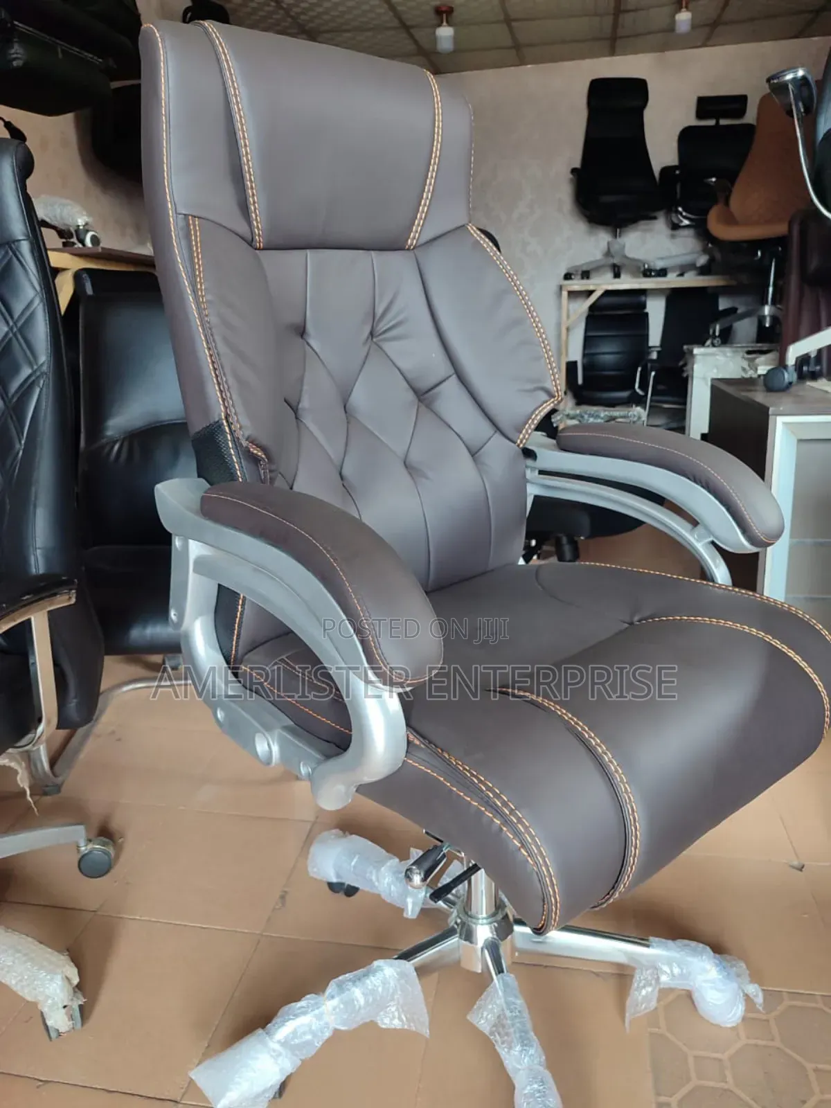 High Quality Executive Swivel Office Chair