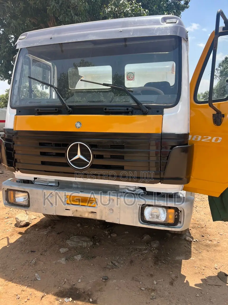 Mercedes-Benz 2007 White