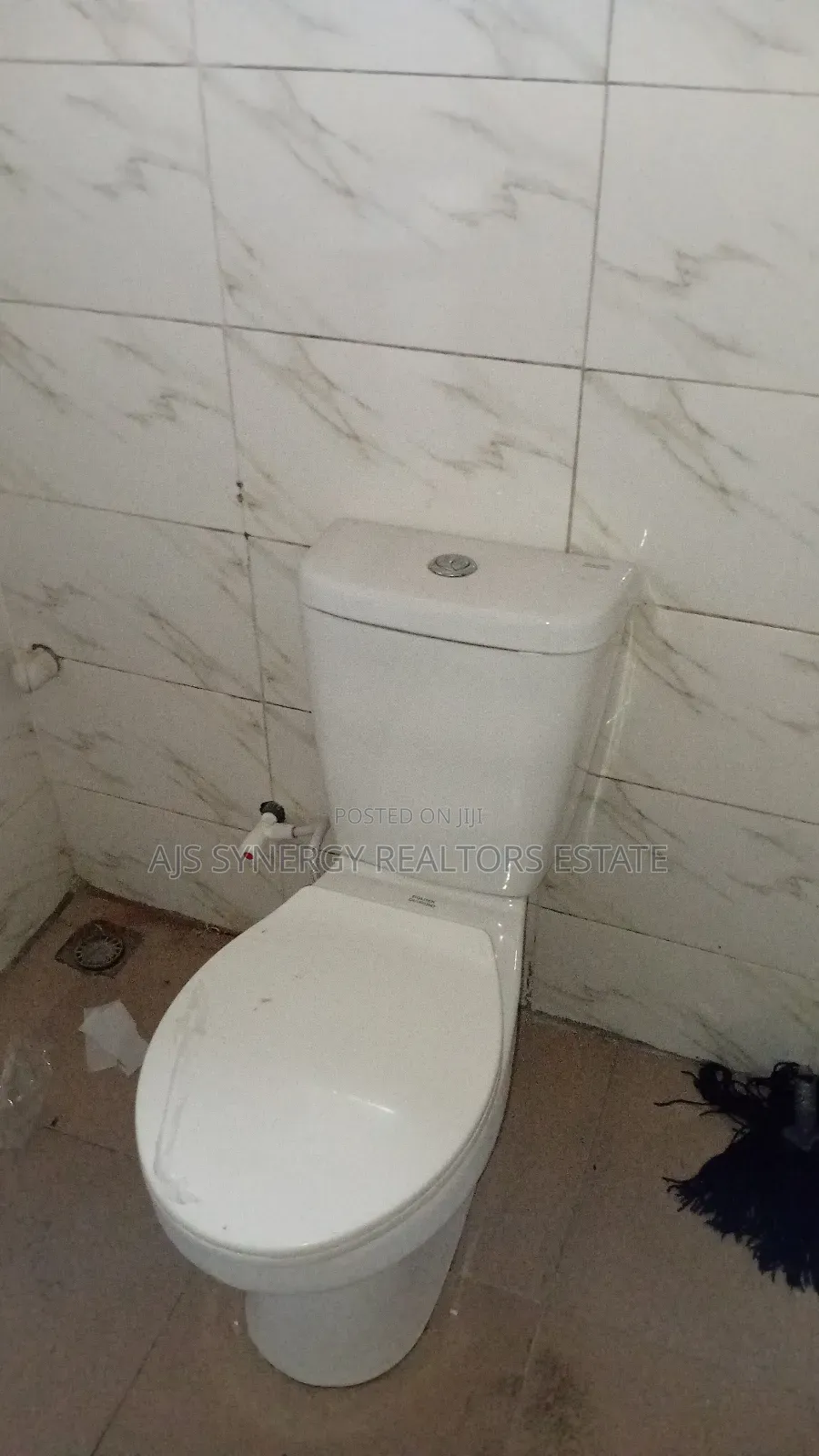 3bdrm Apartment in Chevron for rent