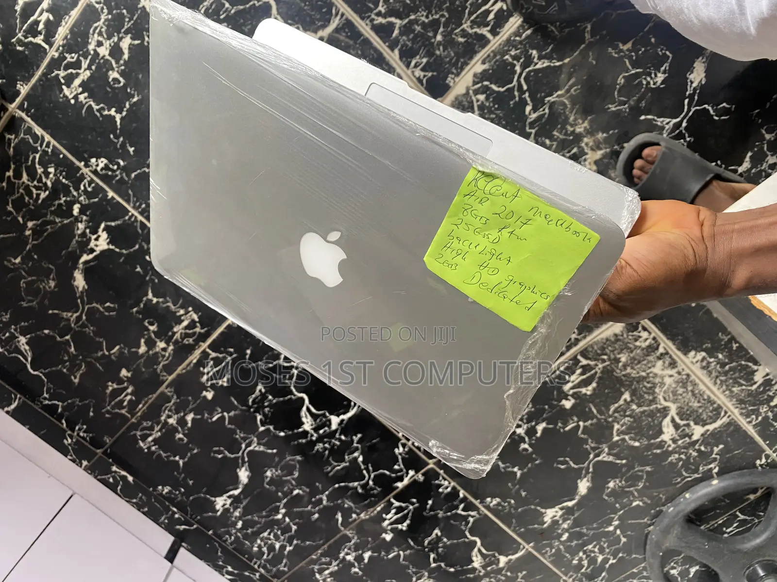 New Laptop Apple MacBook Air 2017 8GB Intel Core i5 SSD 256GB
