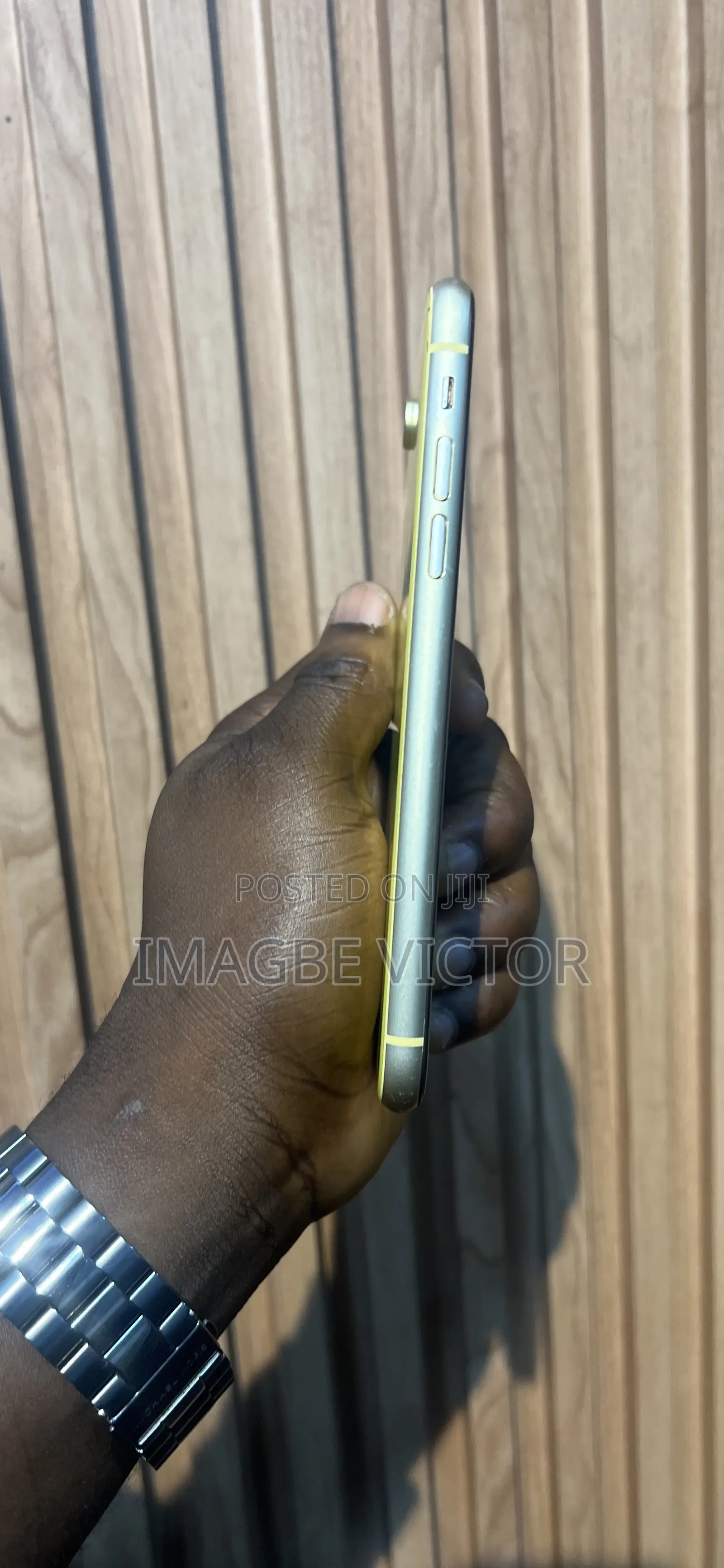 Apple iPhone XR 64 GB Yellow