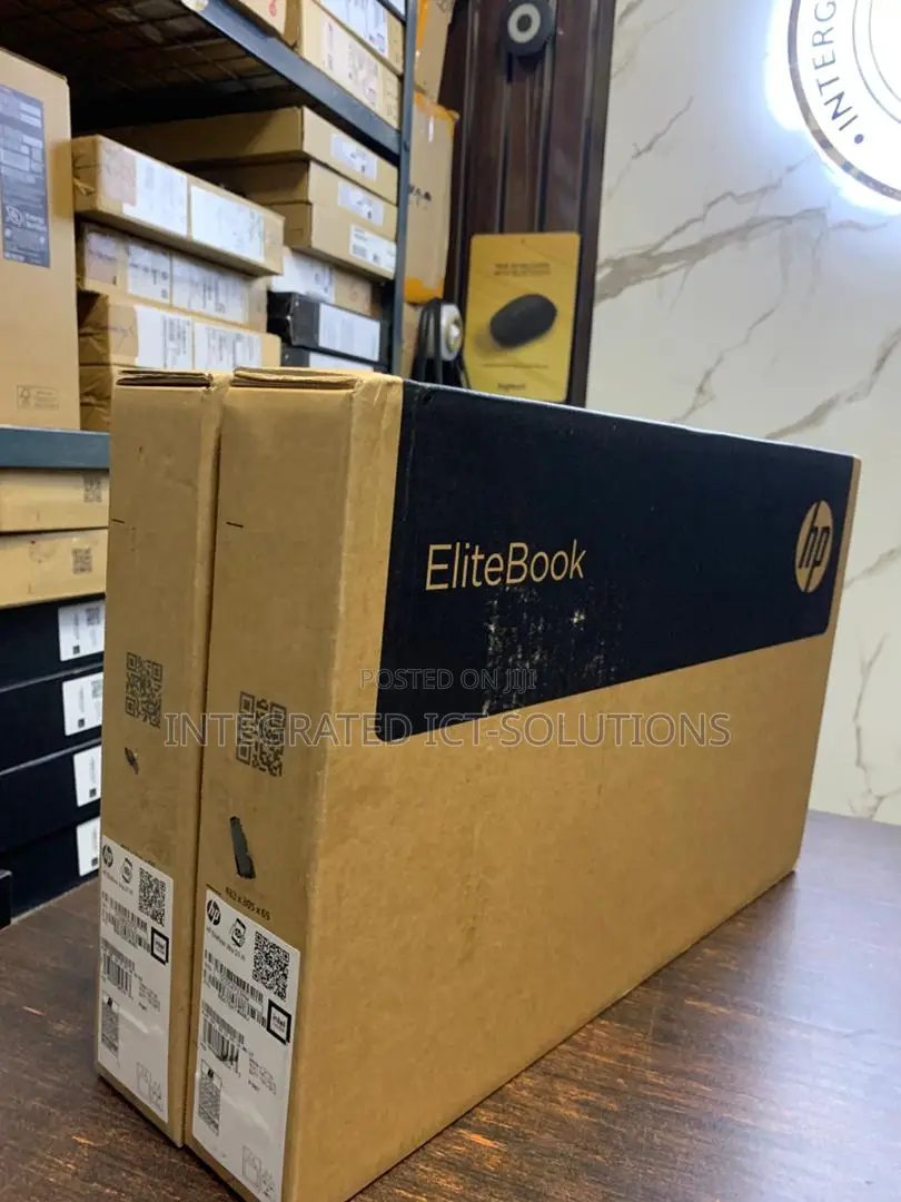 New Laptop HP 32GB Intel Core Ultra 7 SSD 1T
