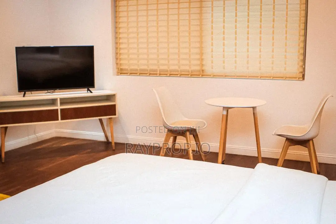 112084hb - 1 Bedroom Shortlet in Jabi Abuja