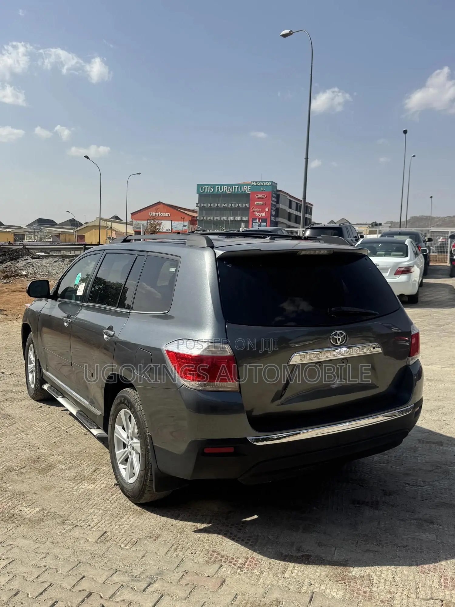 Toyota Highlander SE 3.5L 2WD 2013 Gray