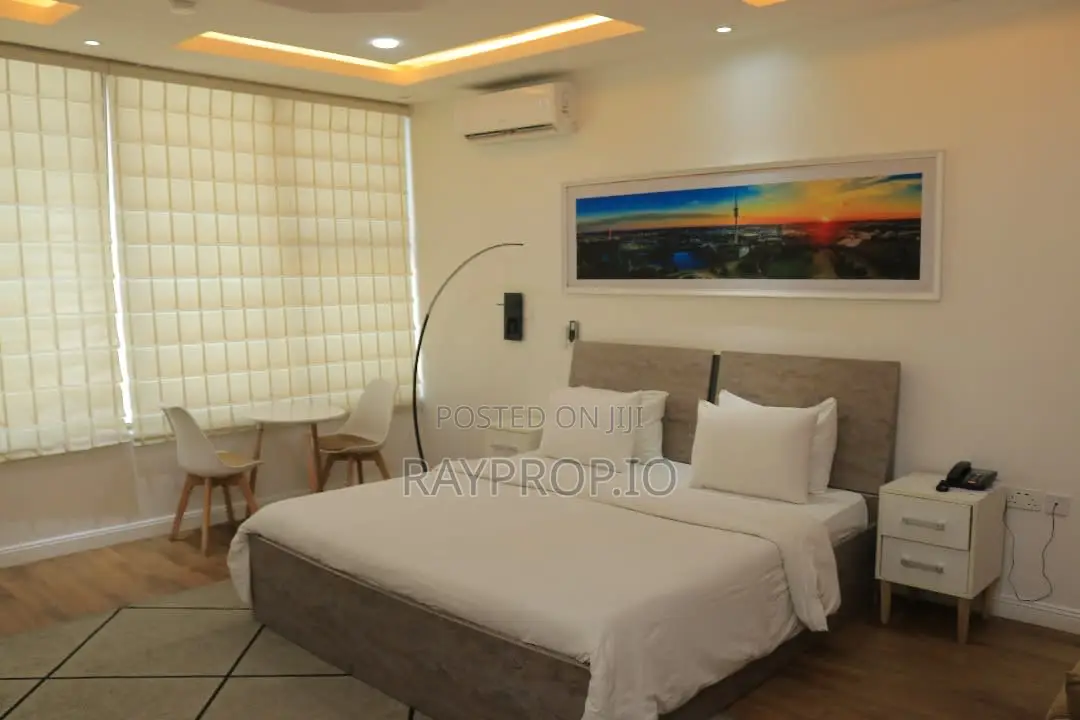114553pr - Studio Shortlet in Jabi Abuja