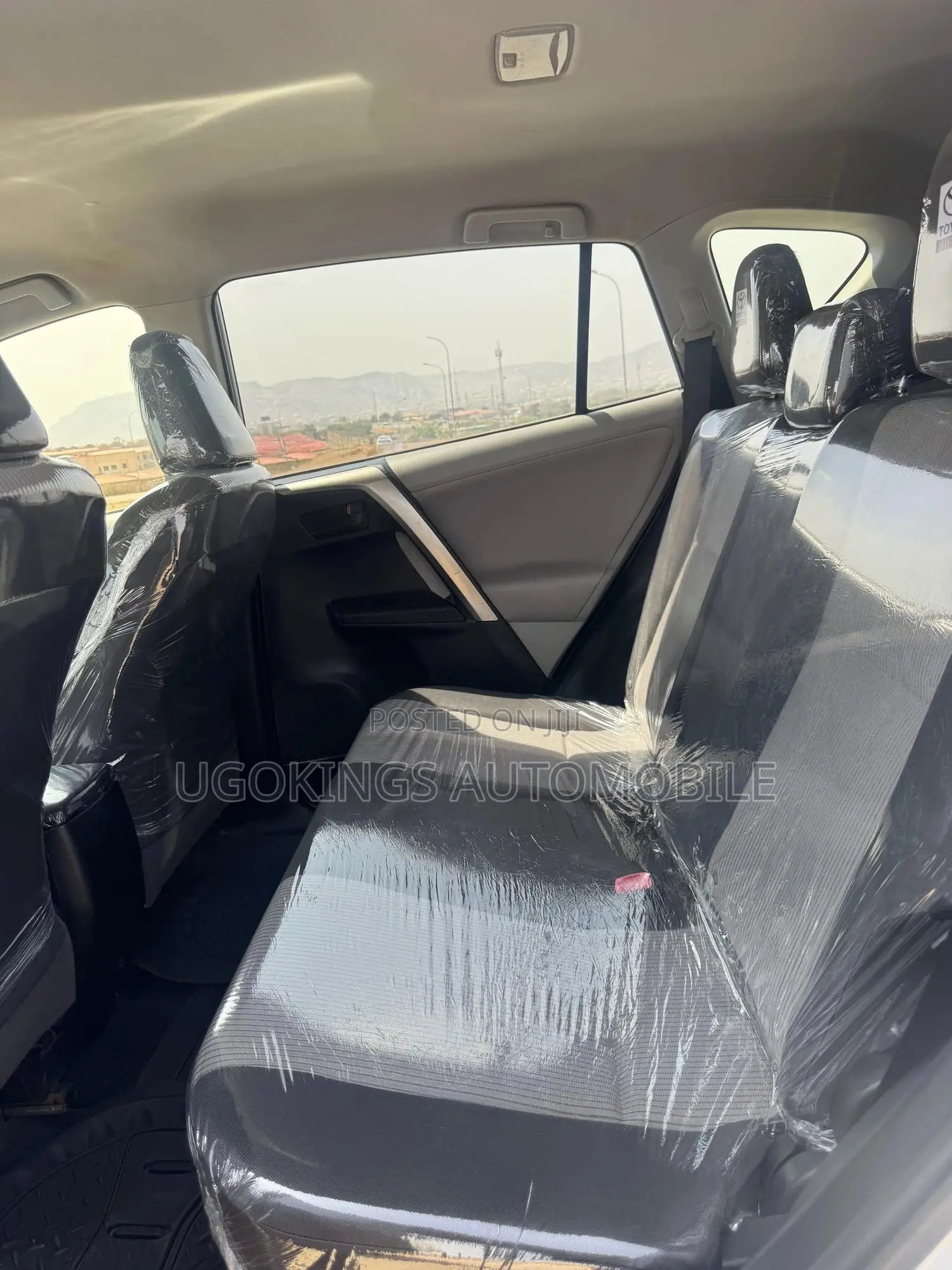 Toyota RAV4 LE 4dr SUV (2.5L 4cyl 6A) 2014 Silver