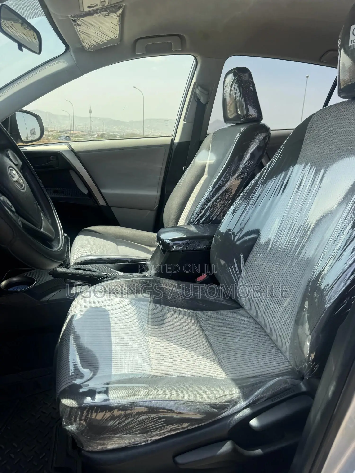 Toyota RAV4 LE 4dr SUV (2.5L 4cyl 6A) 2014 Silver