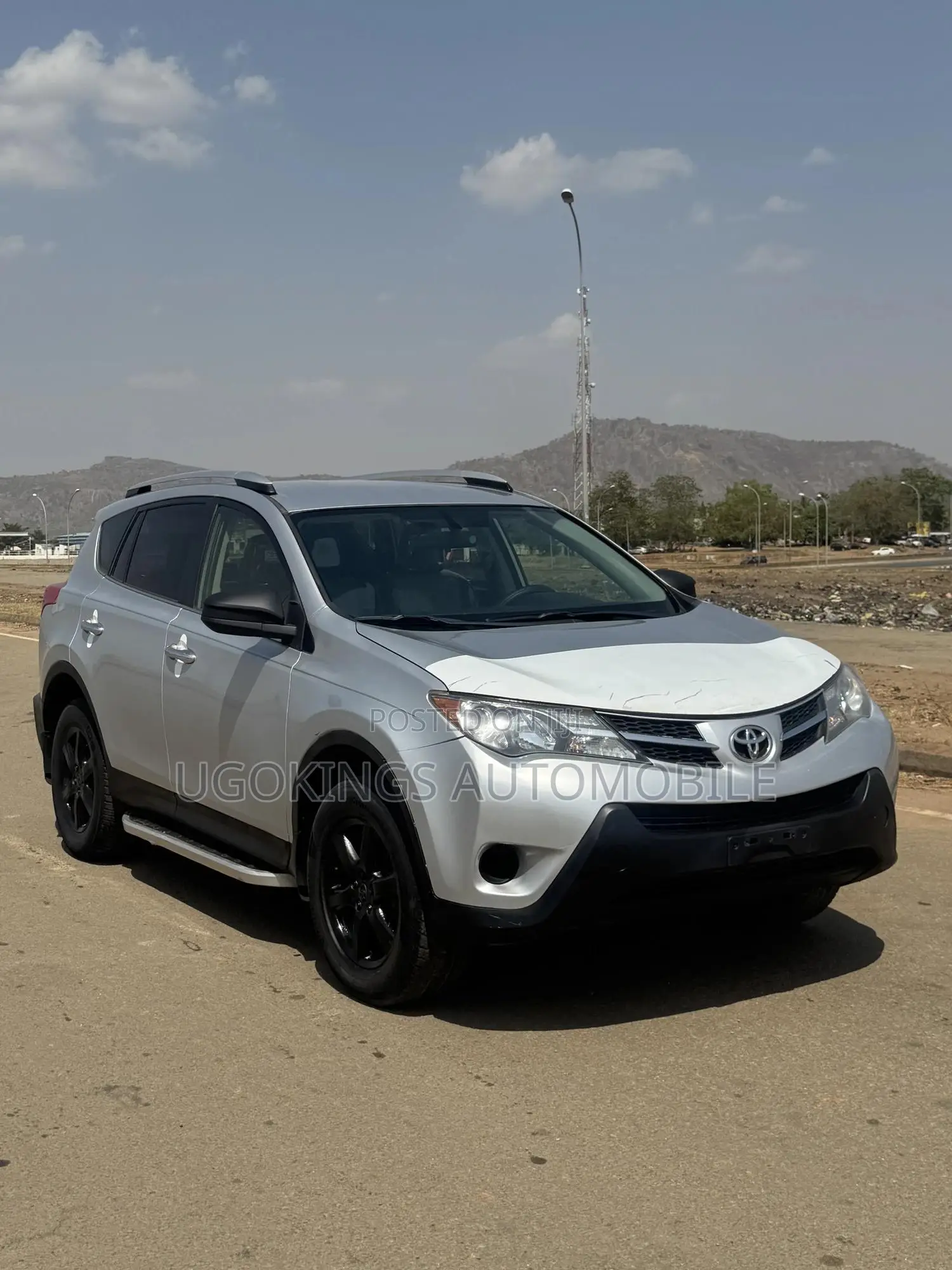 Toyota RAV4 LE 4dr SUV (2.5L 4cyl 6A) 2014 Silver