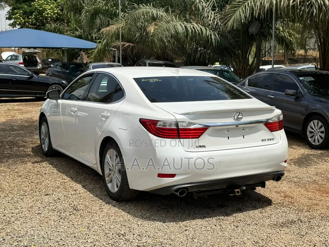 Lexus ES 350 FWD 2015 White