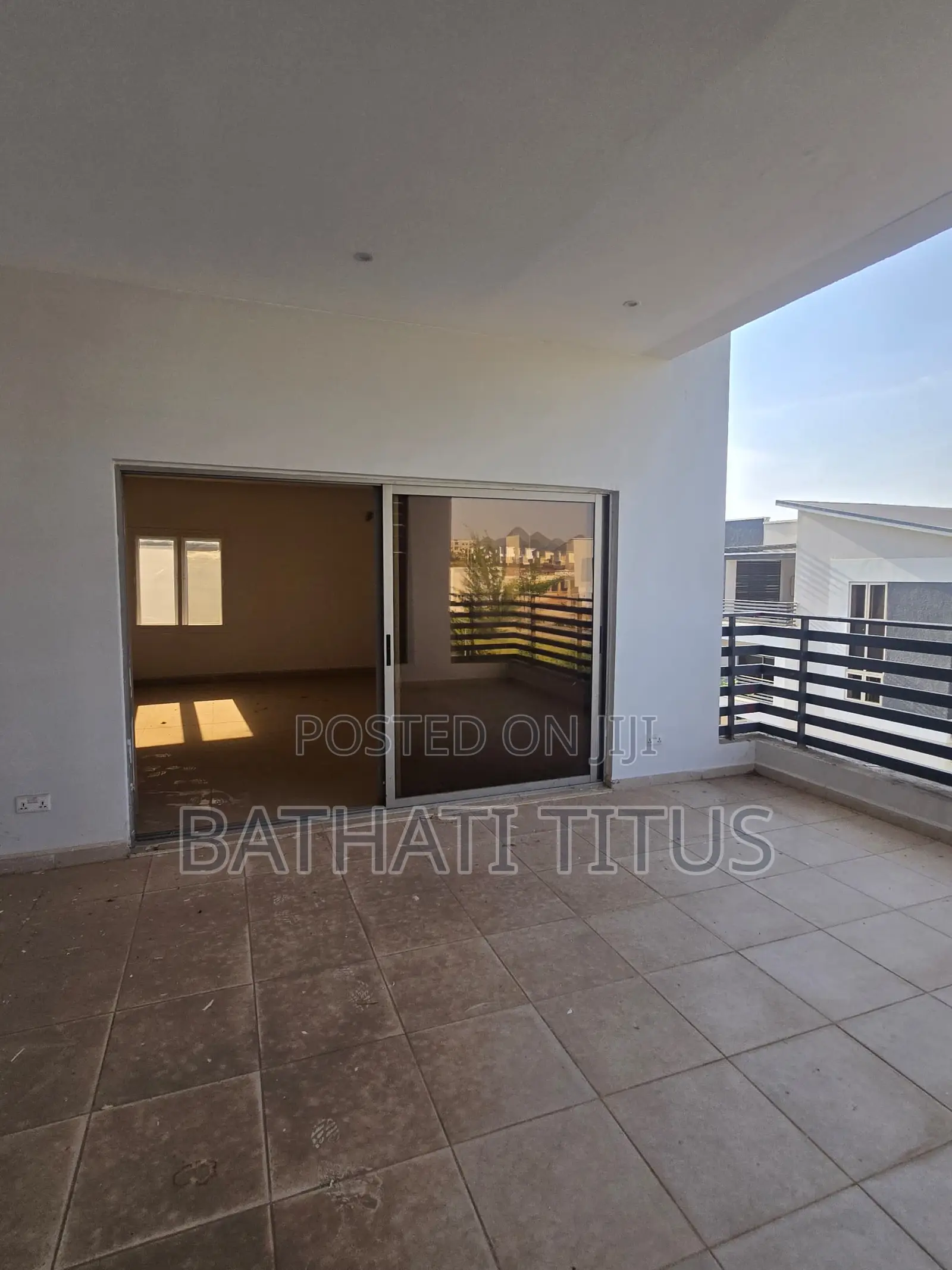 5bdrm Duplex in Life Camp for rent