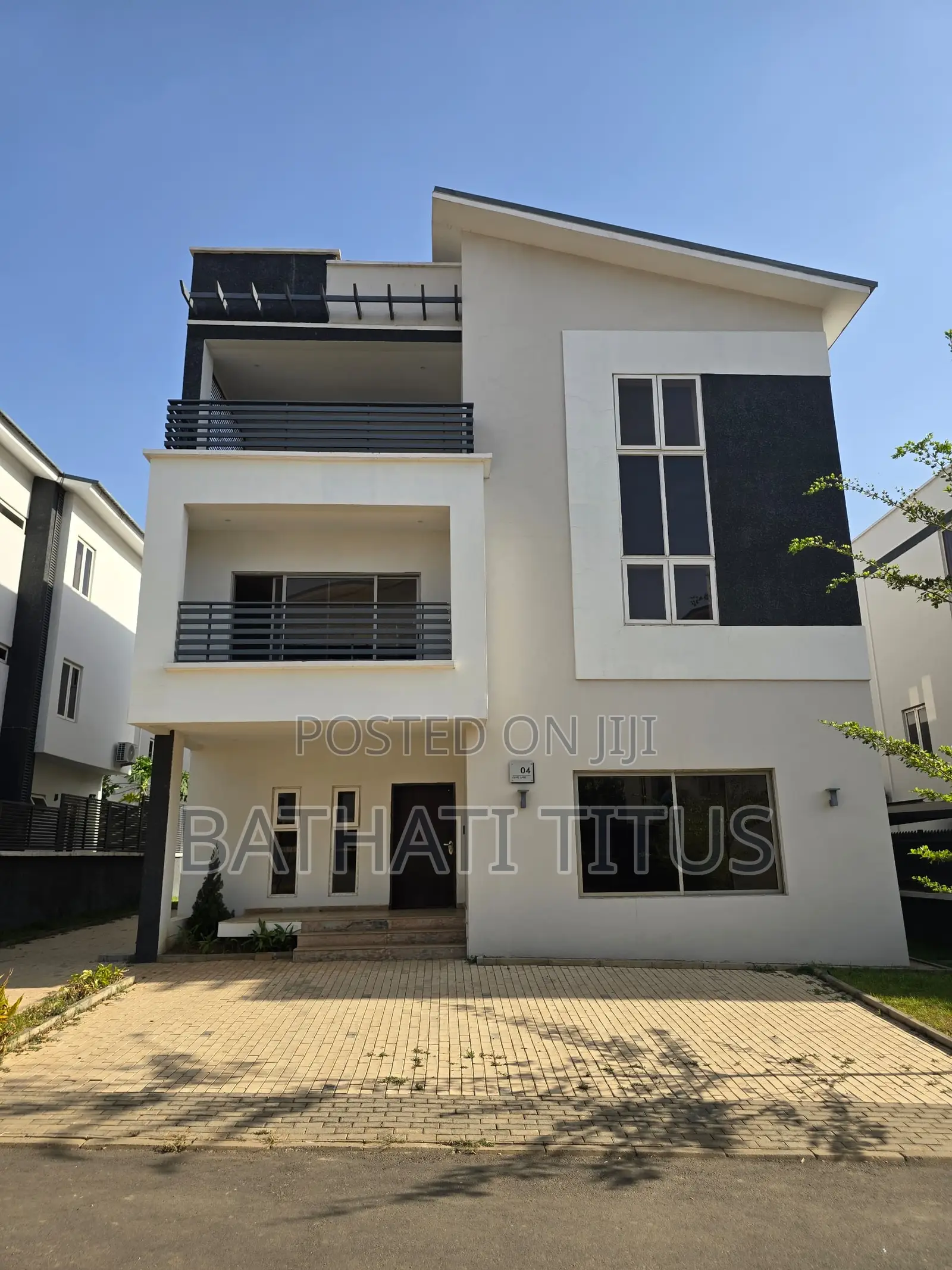 5bdrm Duplex in Life Camp for rent
