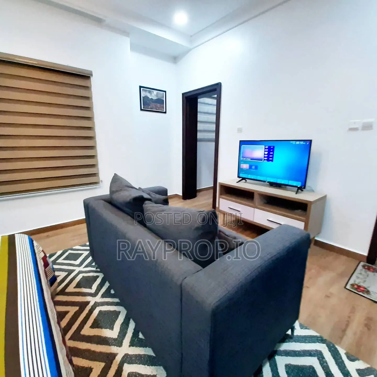 121764vg - Studio Shortlet in Wuse 2 Abuja