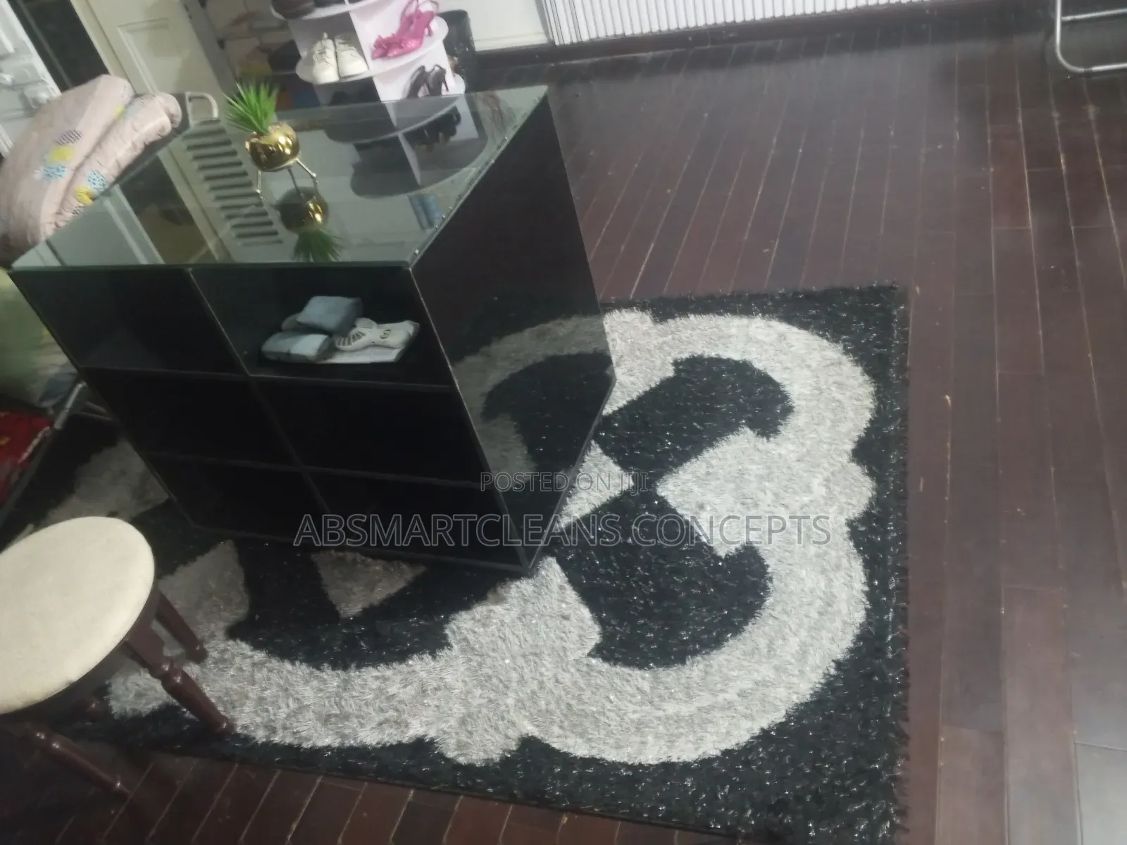 Wooden Floor Cleaning and Polishing