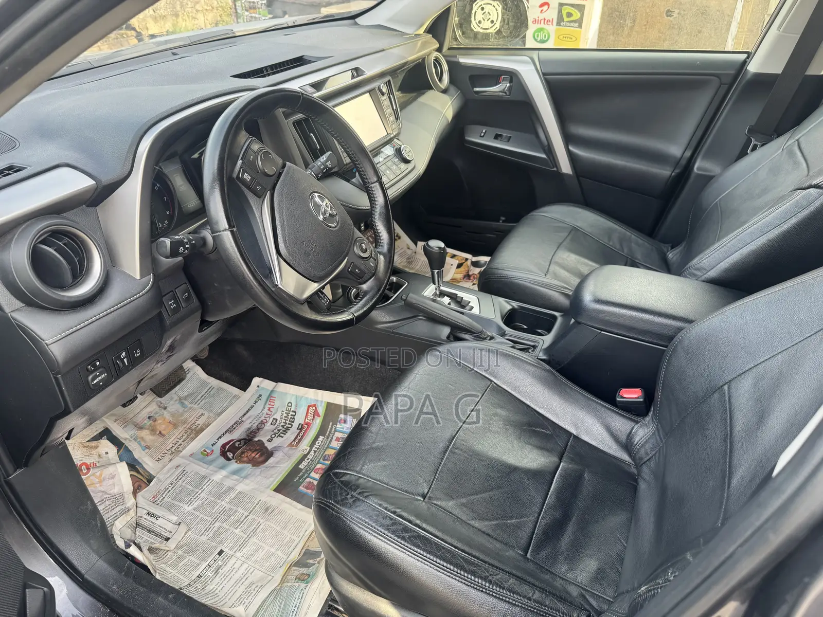 Toyota RAV4 XLE AWD (2.5L 4cyl 6A) 2017 Gray