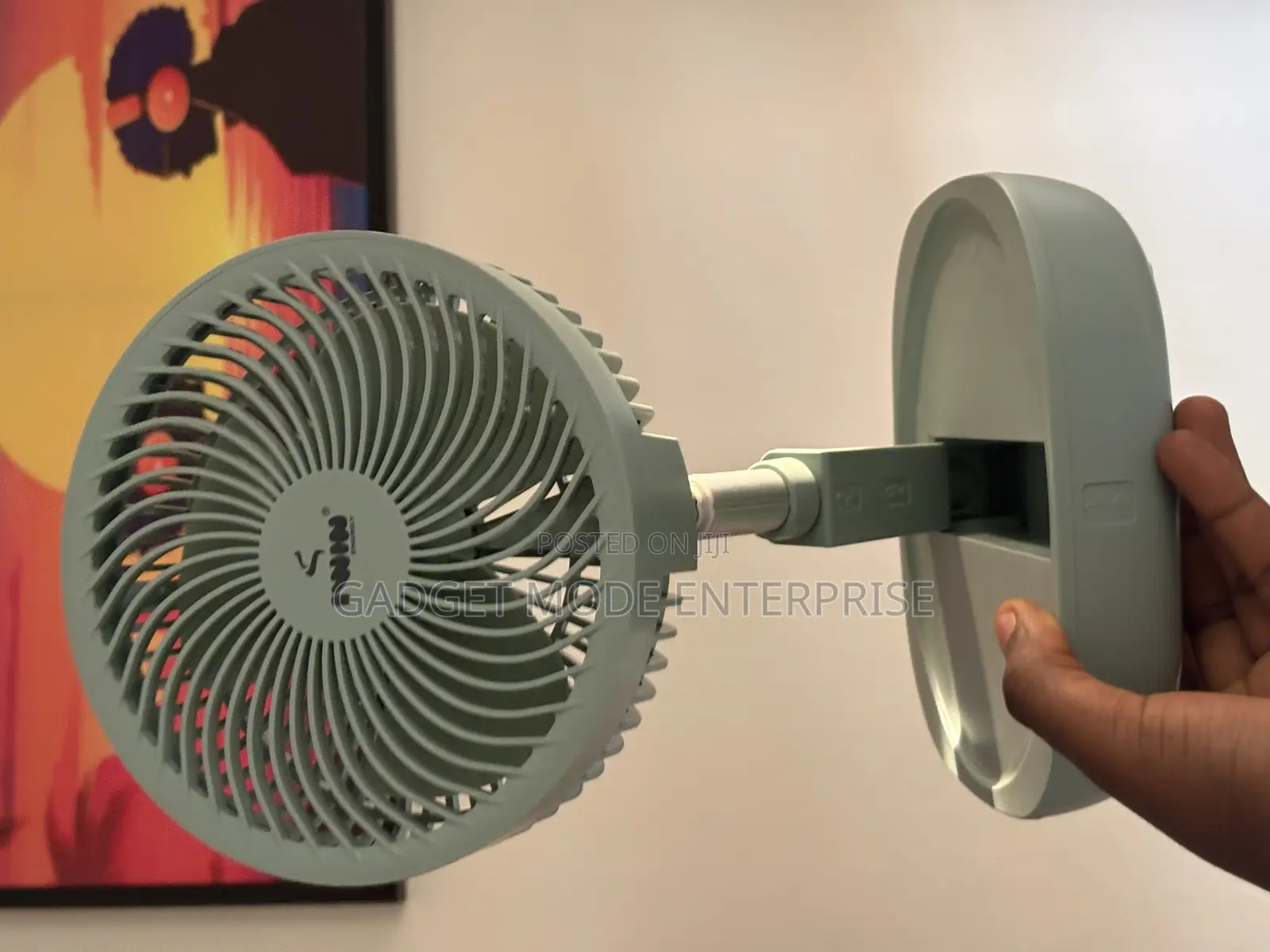 Iwin Eco U Multifunctional Rechargeable Telescopic Fan