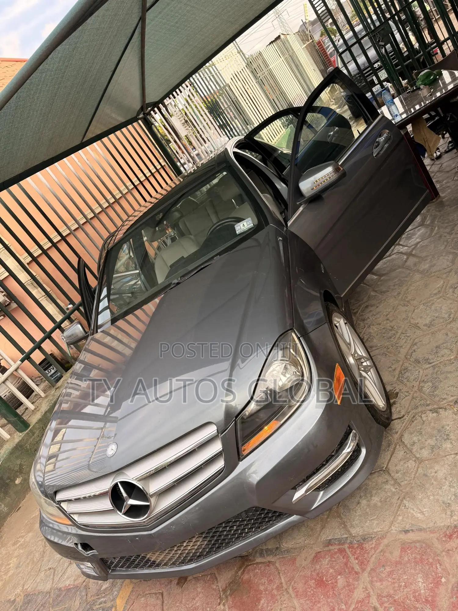 Mercedes-Benz C350 C 350 4MATIC AWD 2012 Gray