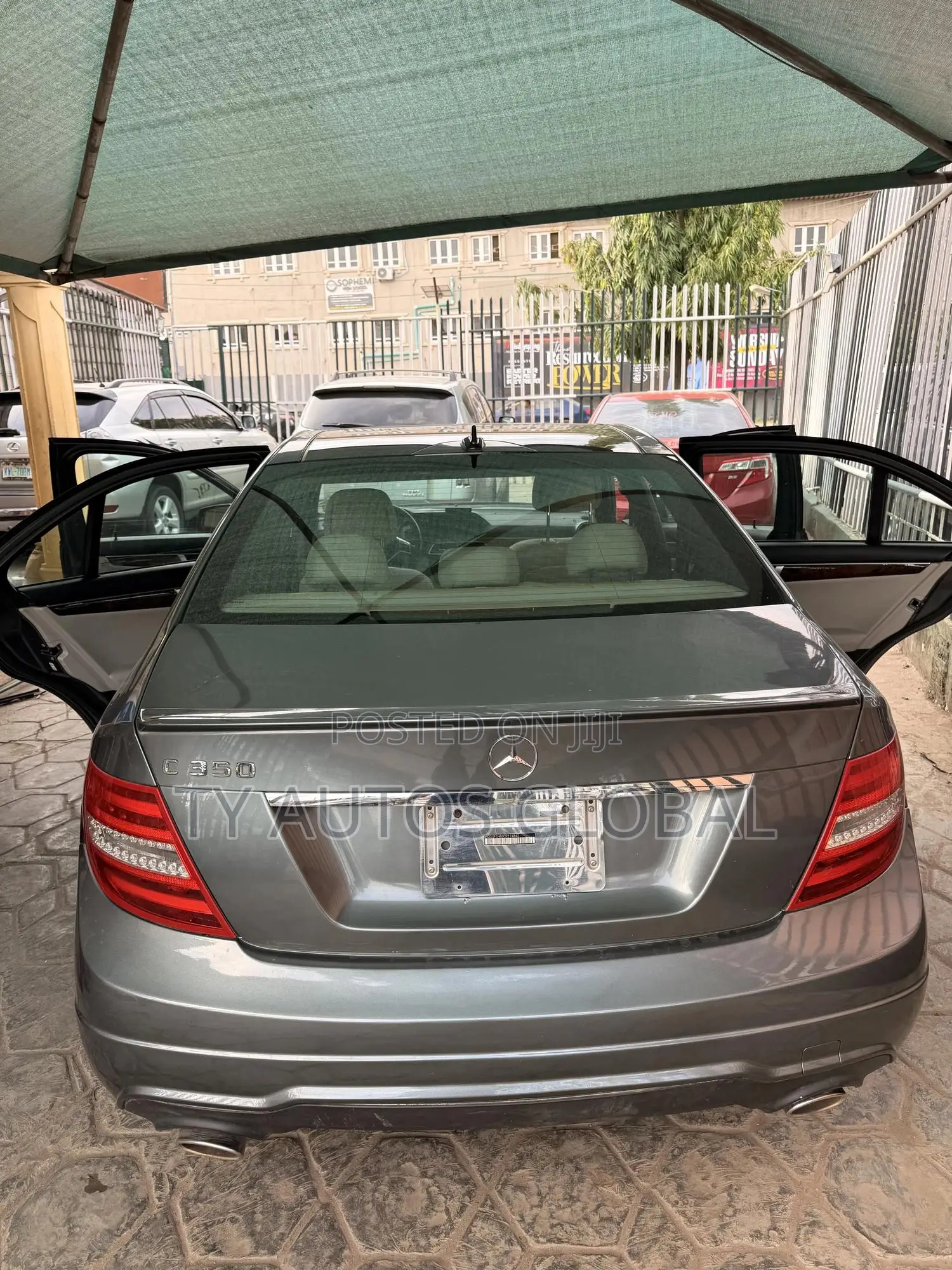Mercedes-Benz C350 C 350 4MATIC AWD 2012 Gray