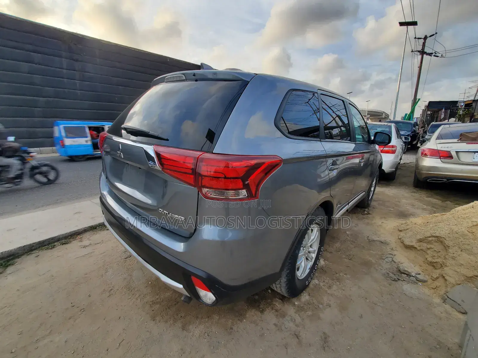 Mitsubishi Outlander SE AWC 2018 Gray