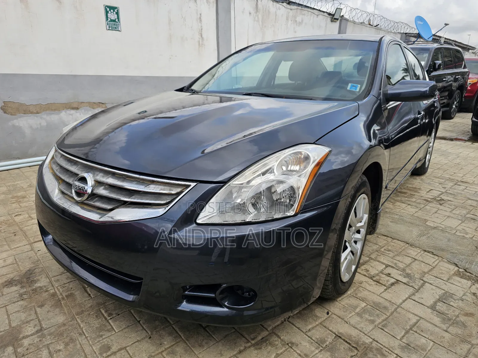Nissan Altima 3.5 SR Sedan 2011 Black