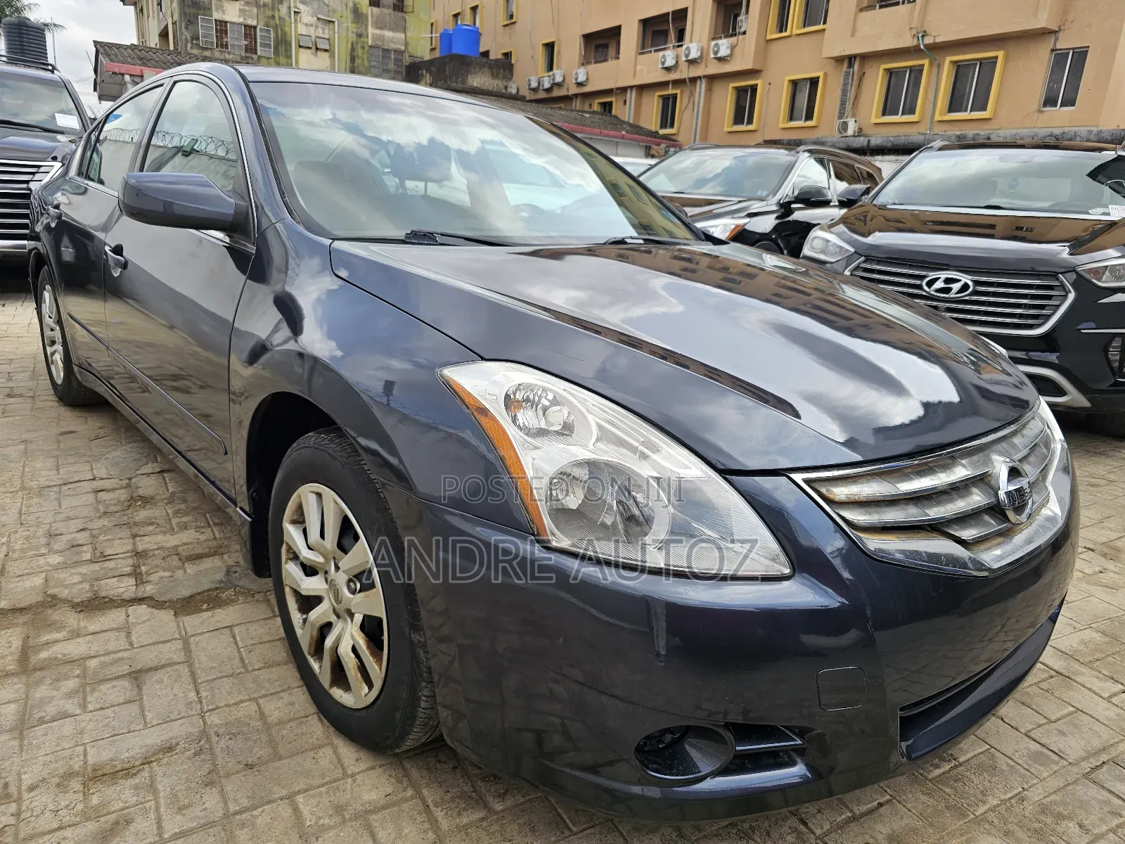 Nissan Altima 3.5 SR Sedan 2011 Black