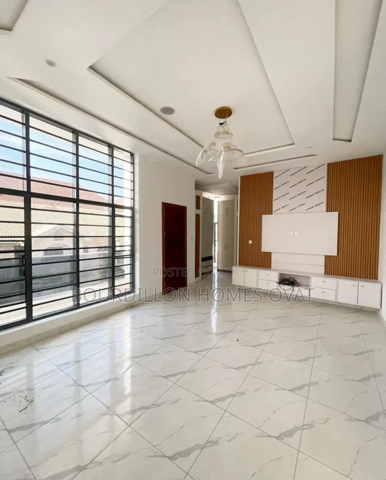 5bdrm Duplex in Osapa London Lekki for sale