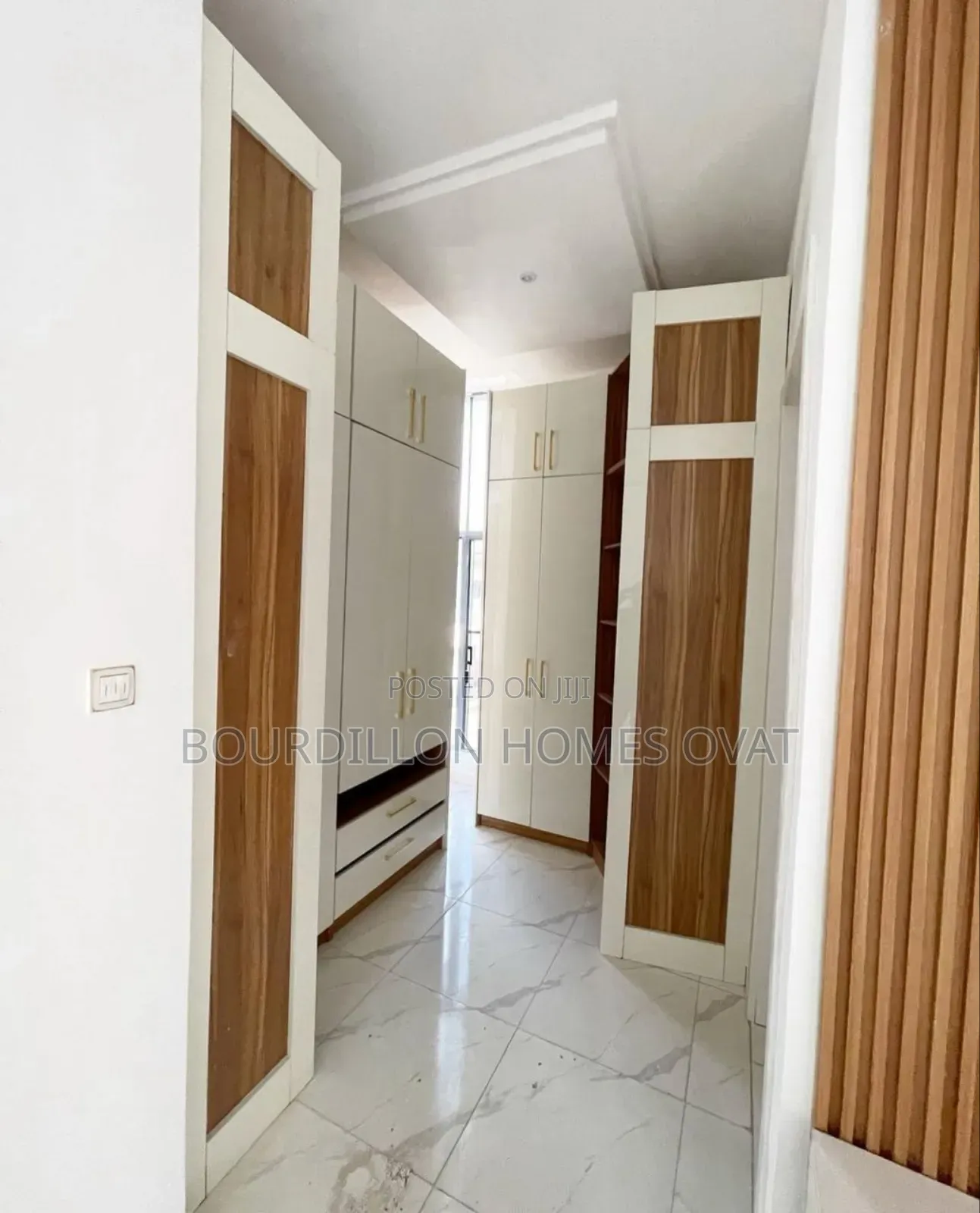 5bdrm Duplex in Osapa London Lekki for sale