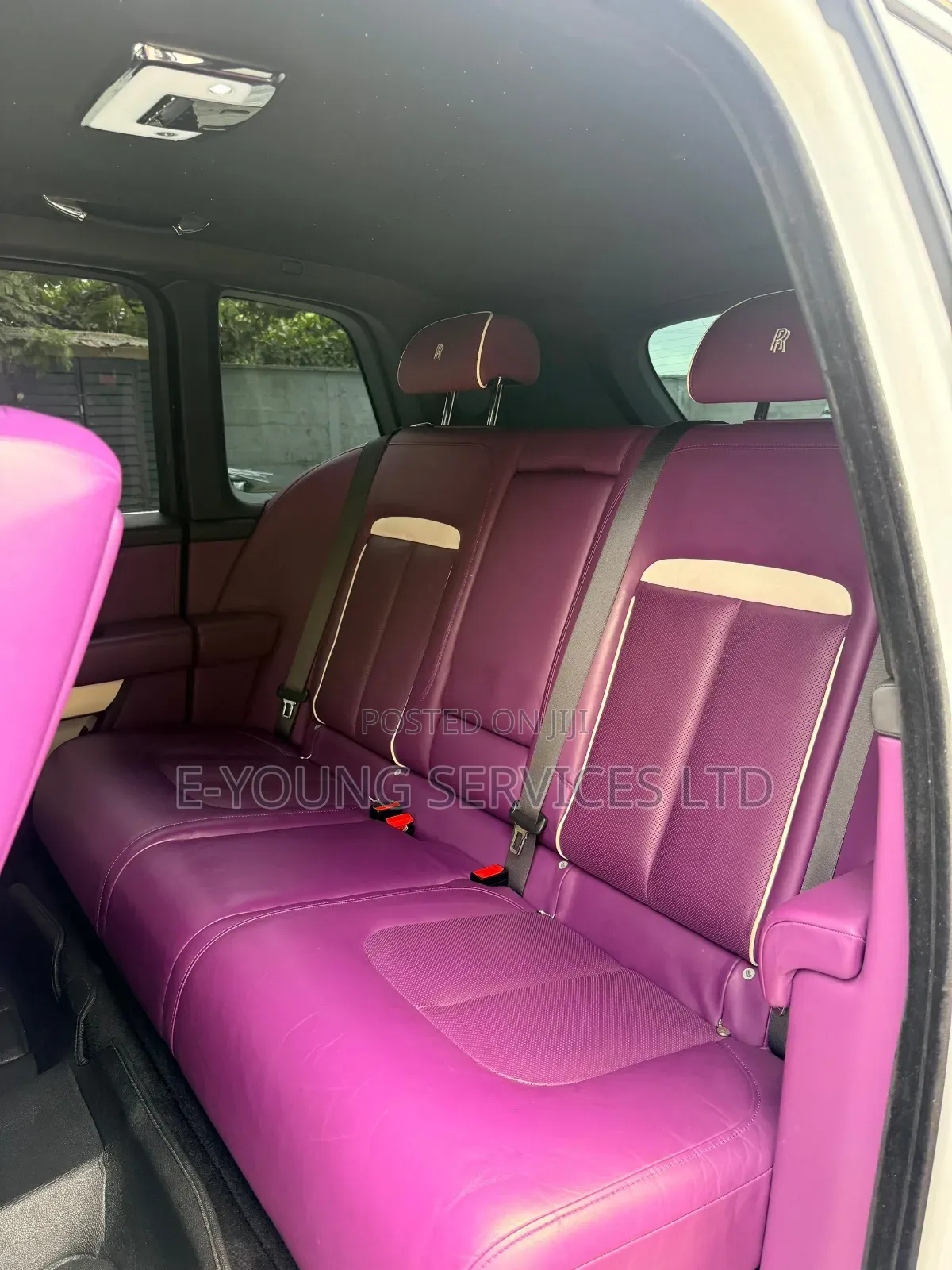 Rolls-Royce Cullinan Black Badge 2022 White