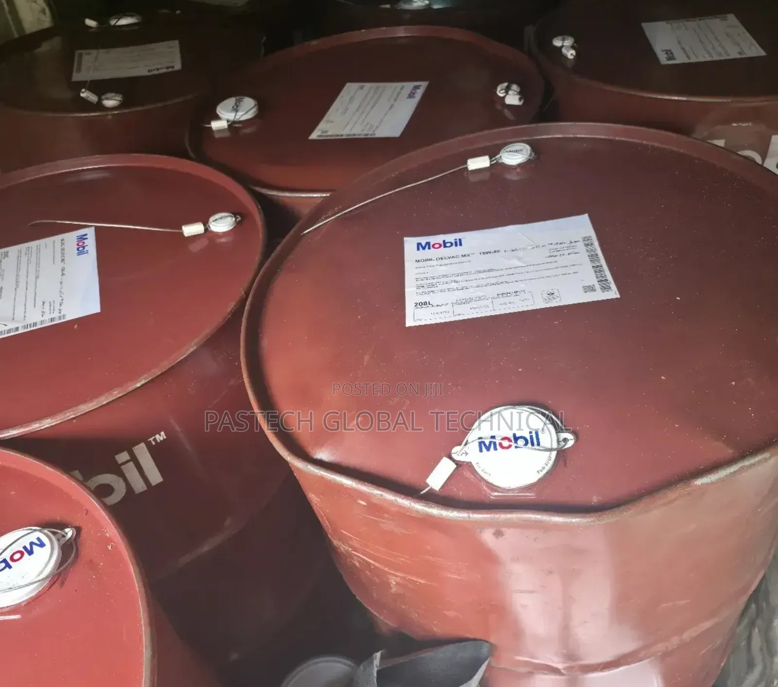 208-litre Drum Of Mobil Delvac Mx 15w-40 Heavy Engine Oil
