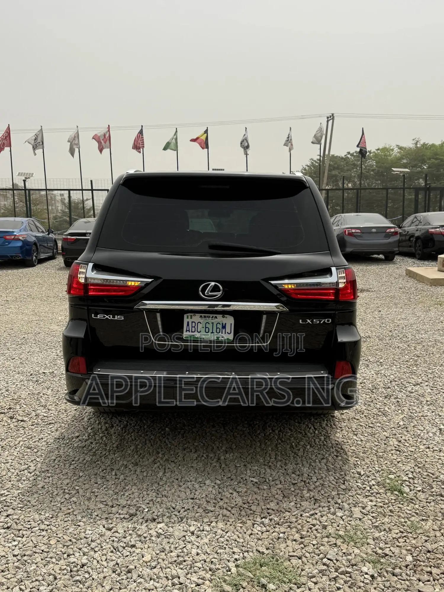 Lexus LX 570 2012 Black