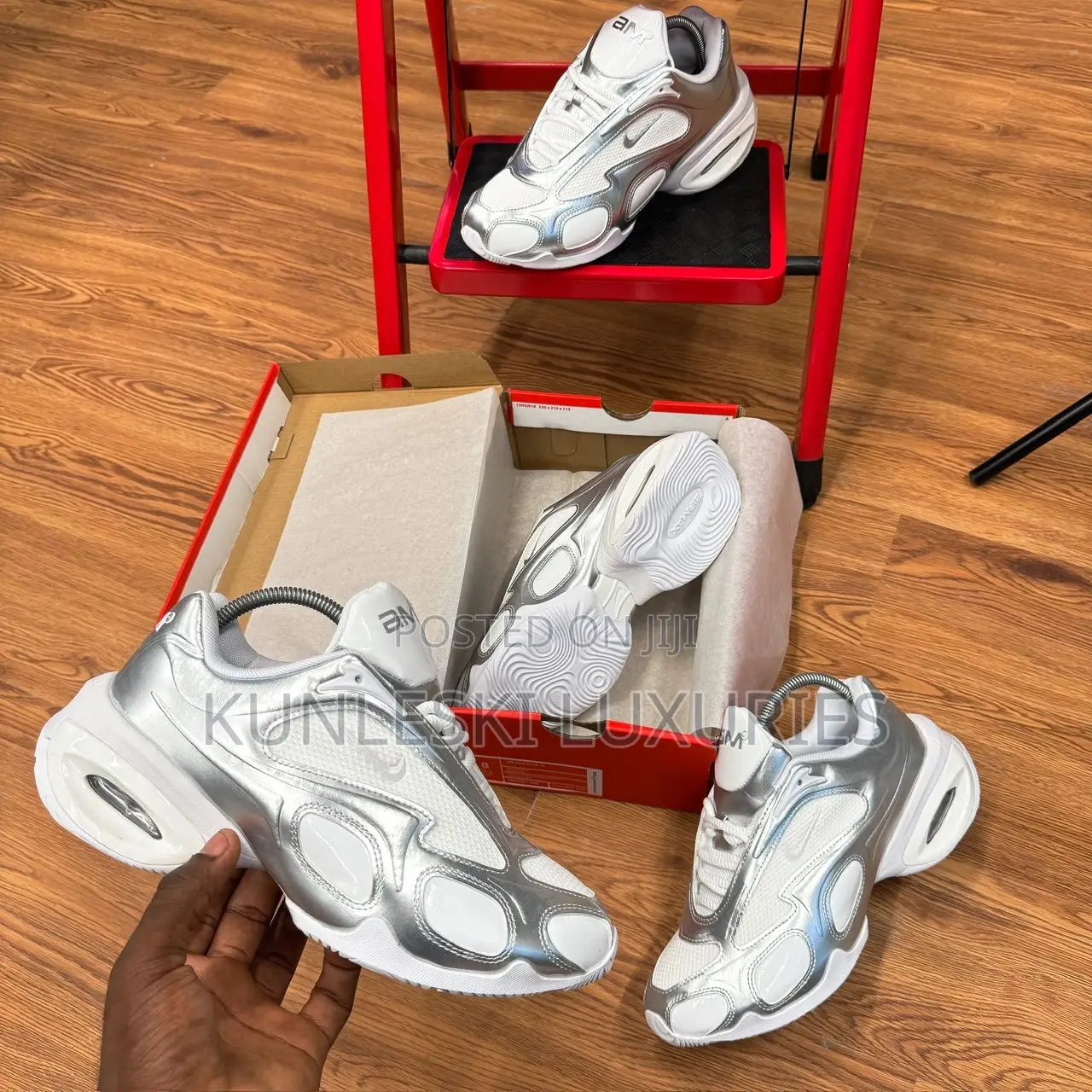 Original Nike Air Max Muse Sneakers