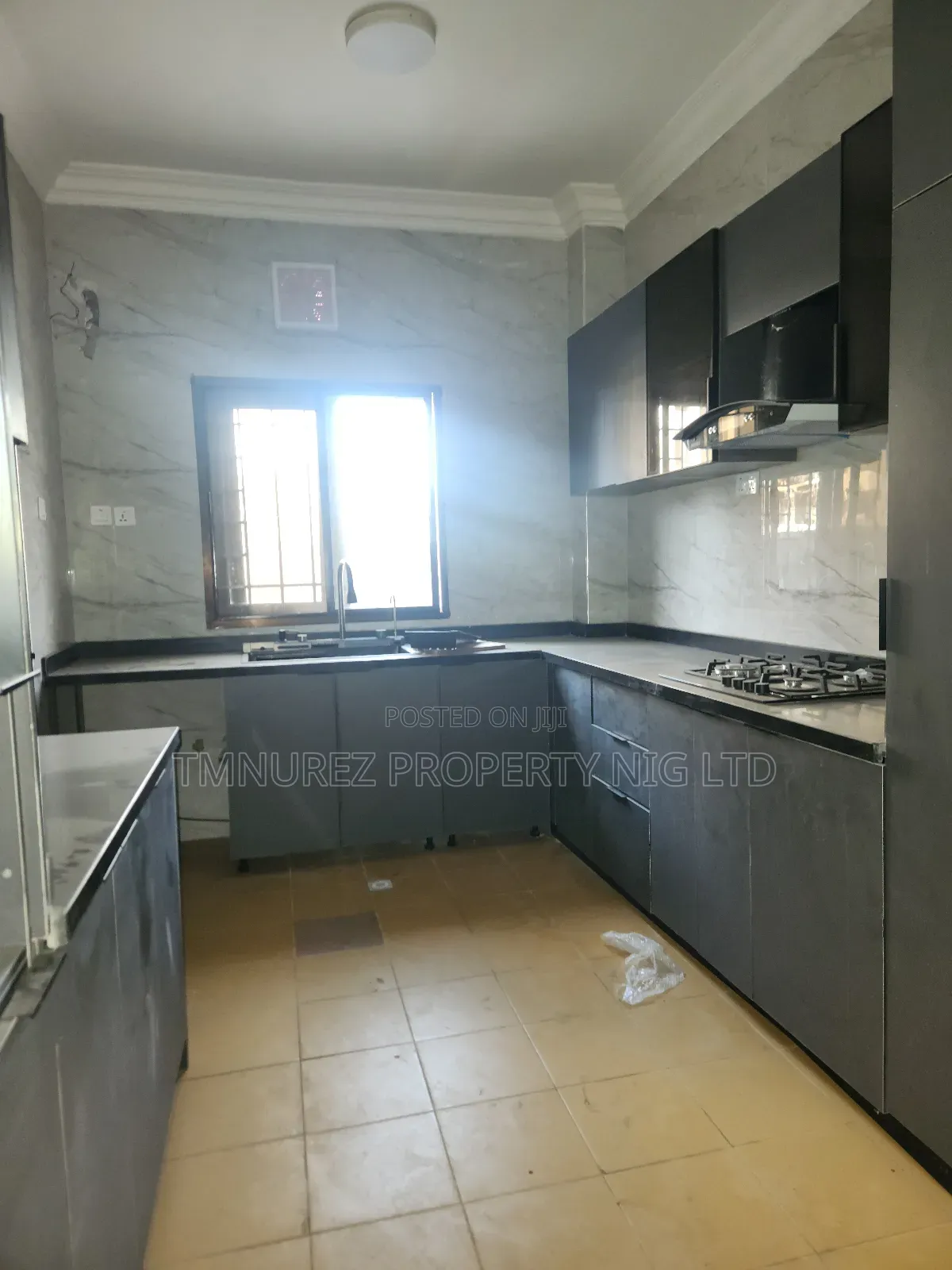 1bdrm Apartment in Lekki Phase1 for rent