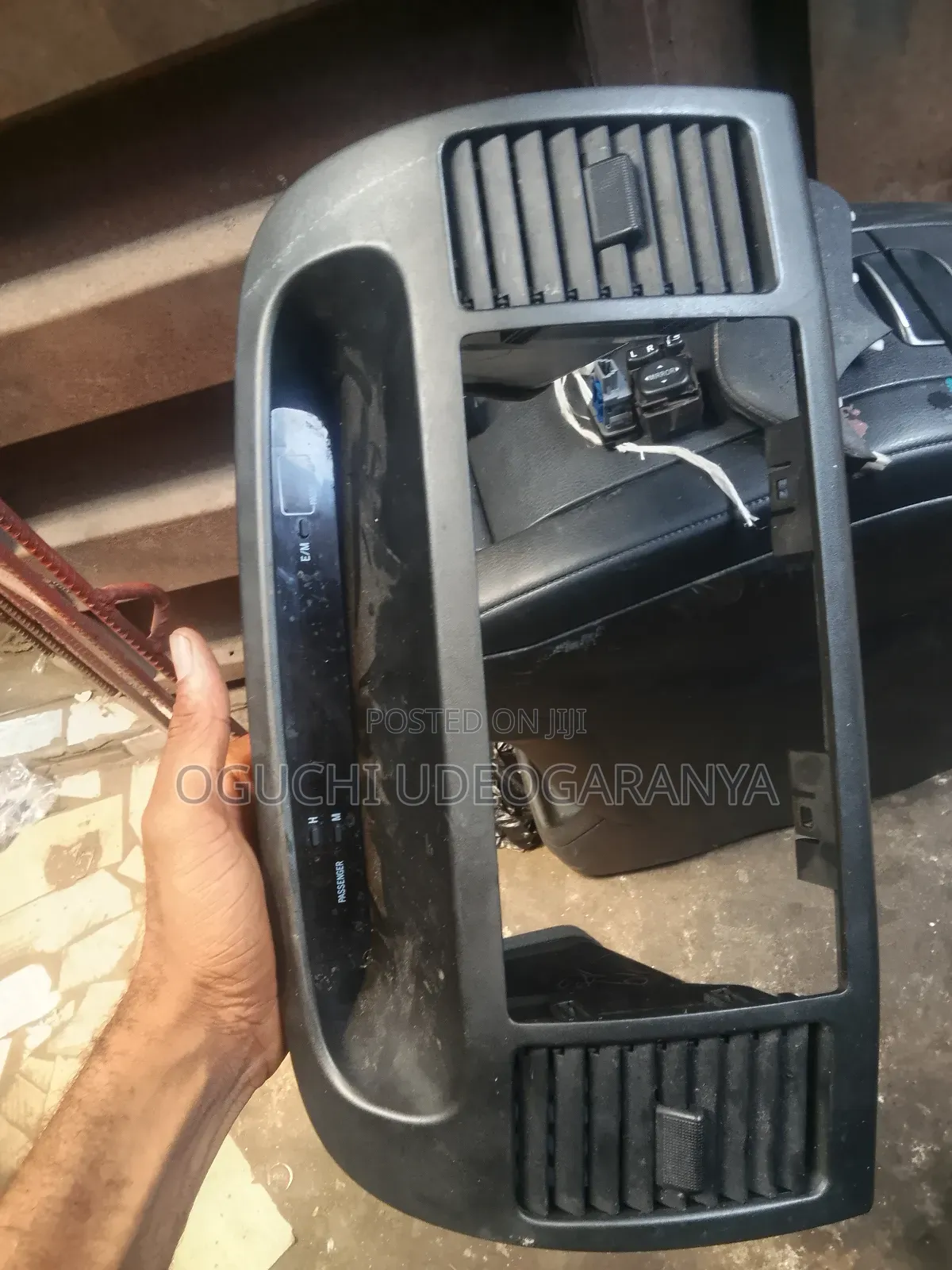 Center Vent for Toyota Camry 2006