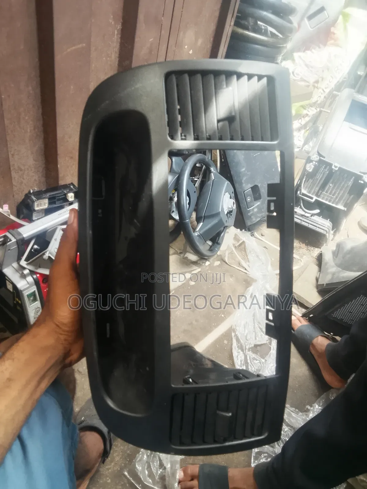 Center Vent for Toyota Camry 2006
