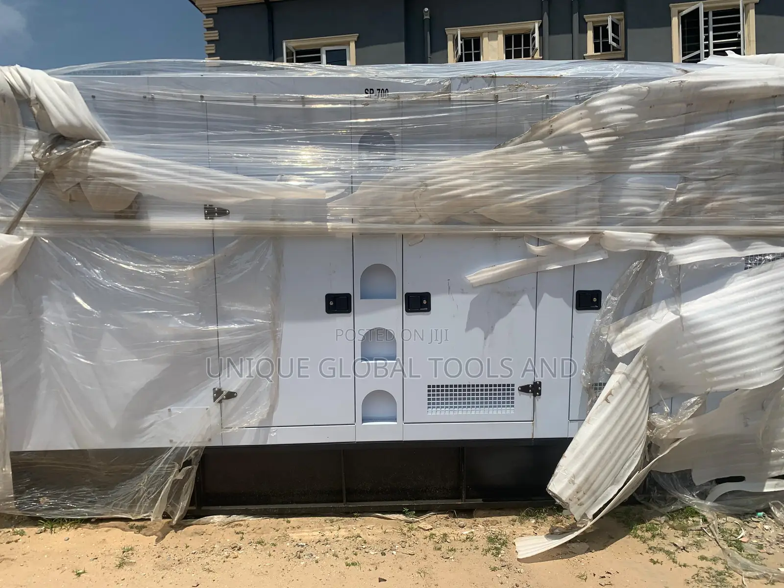 700kva Perkins Soundproof Diesel Generator