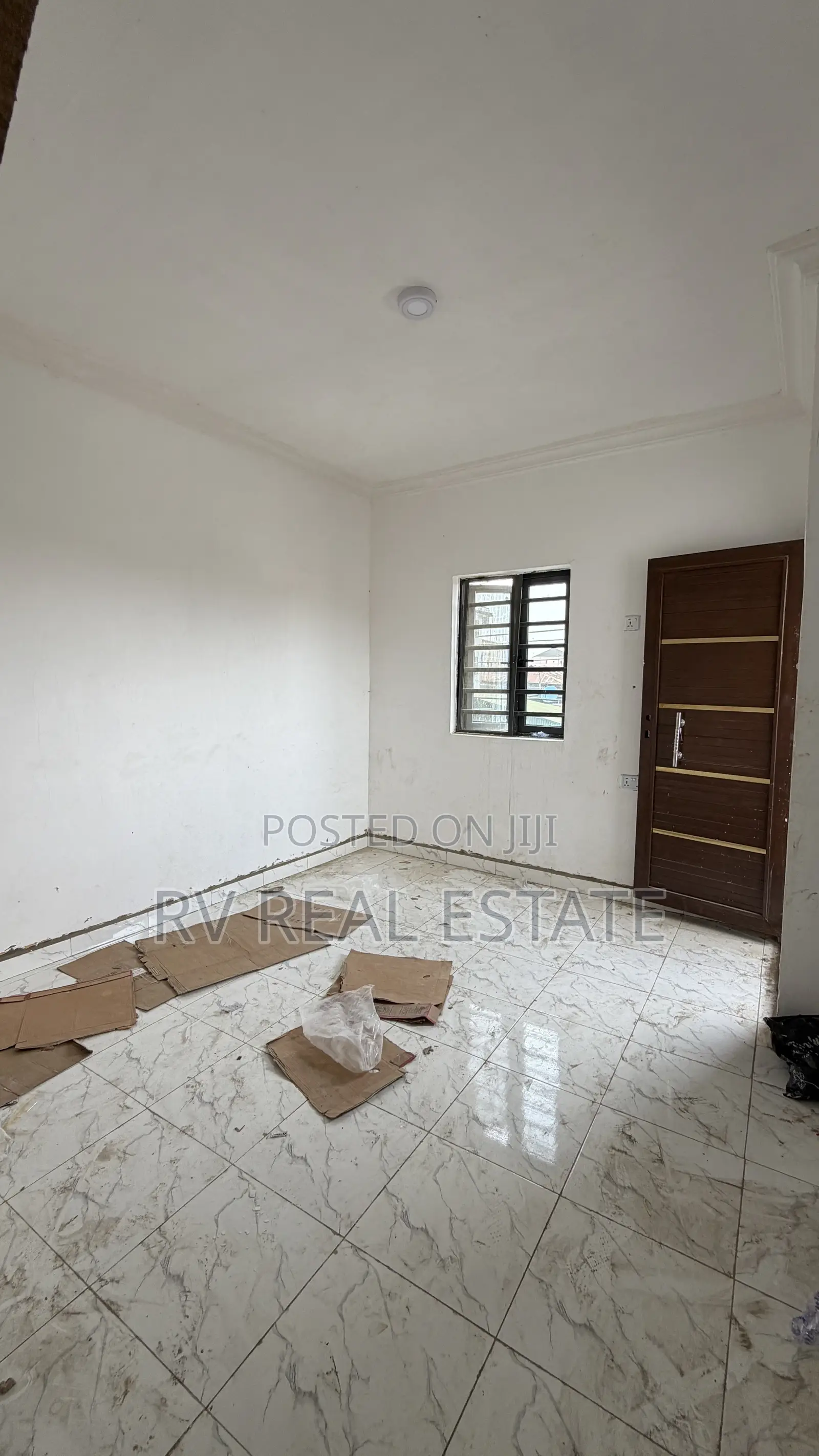 1bdrm Apartment in Shomolu / Shomolu for sale
