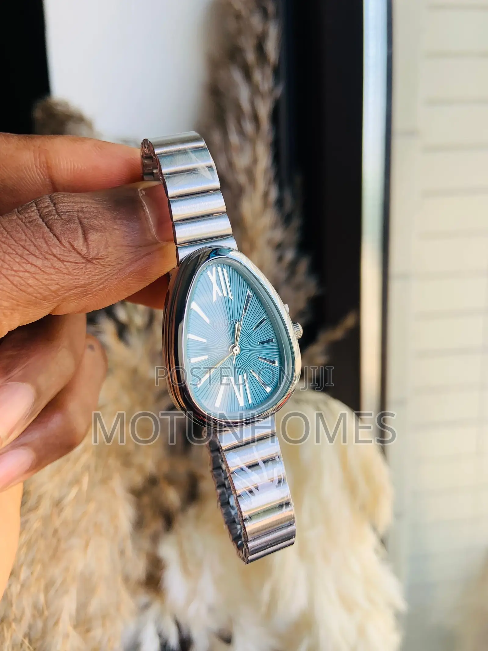 Gogory Female Quality Chain Wristwatch