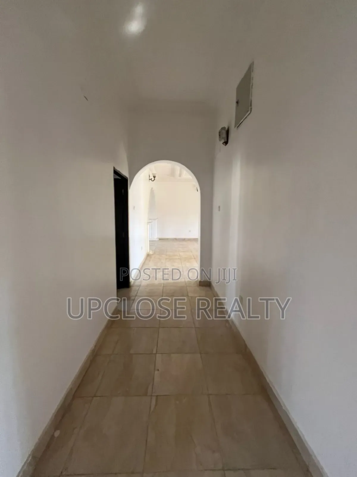 3bdrm Block of Flats in Jahi for rent